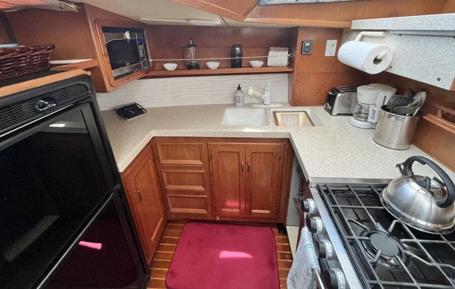 1987 Symbol 44 Sun Deck MK II