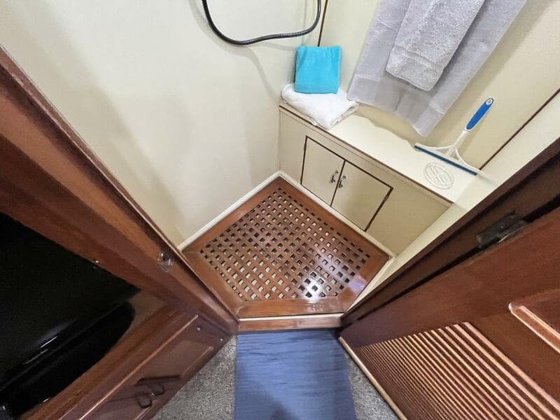 1987 Symbol 44 Sun Deck MK II