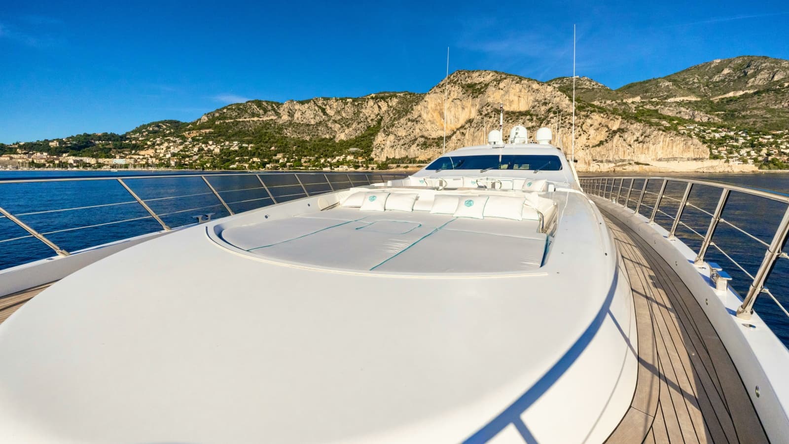 2007 Overmarine Mangusta 130