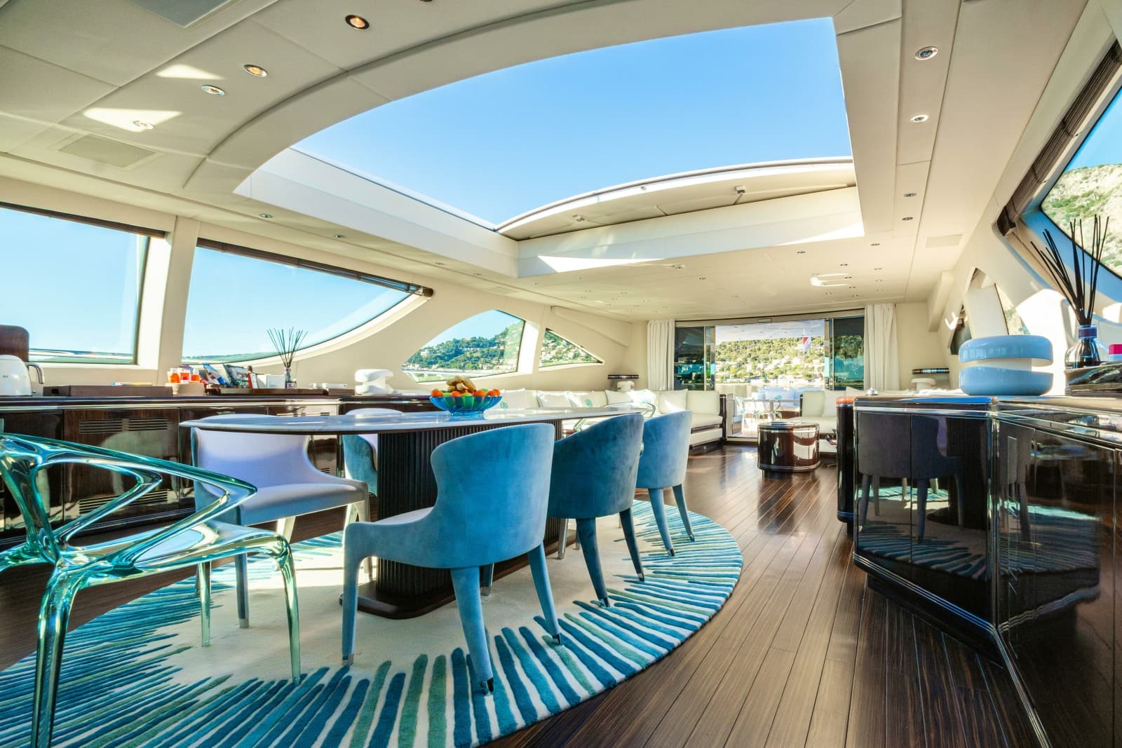 2007 Overmarine Mangusta 130