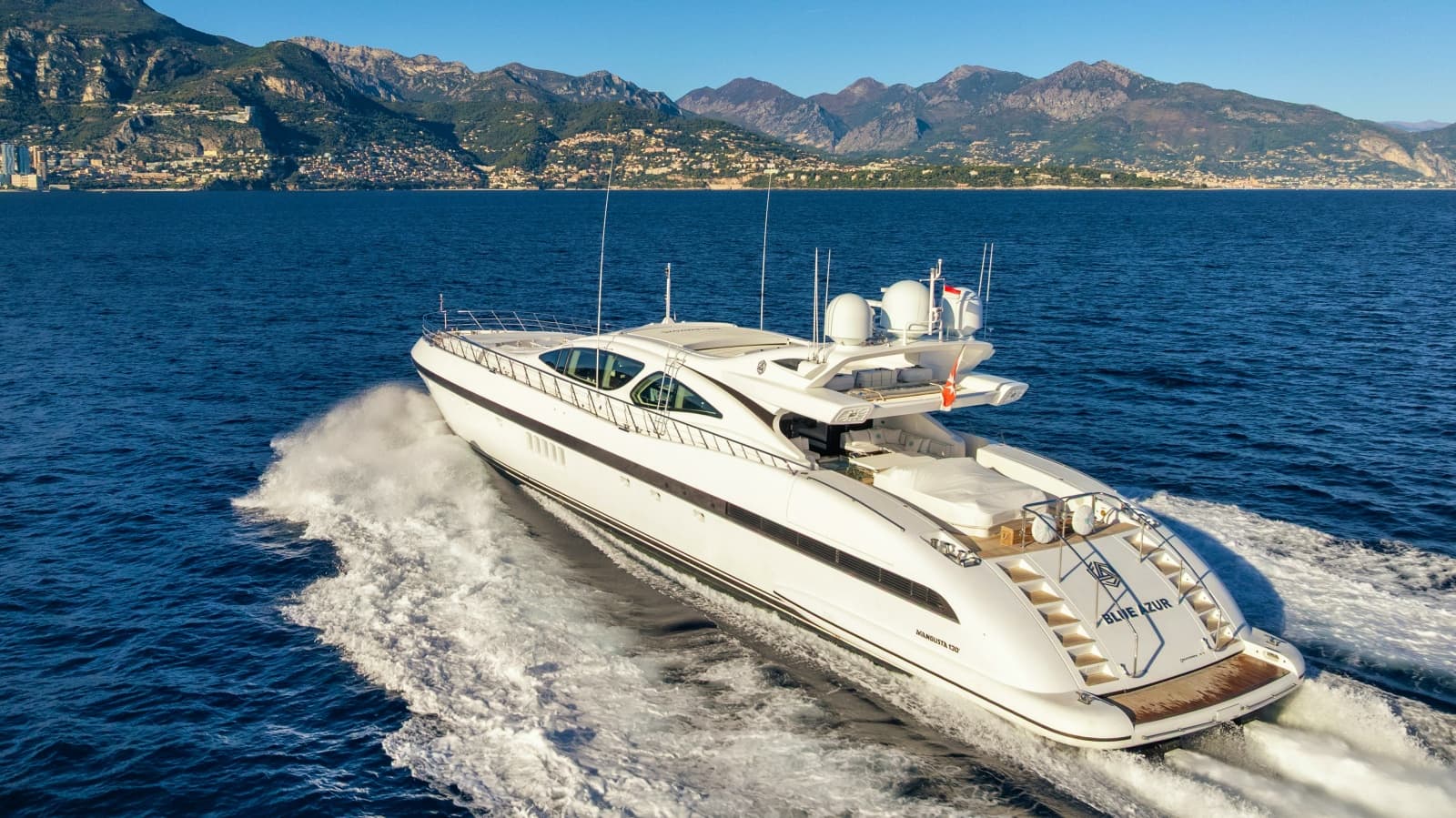 2007 Overmarine Mangusta 130