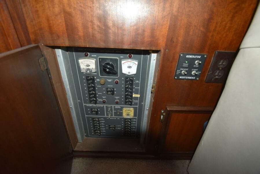 1978 Hatteras 46 Convertible