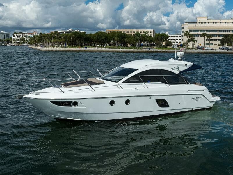 Beneteau 38 GT - Profile