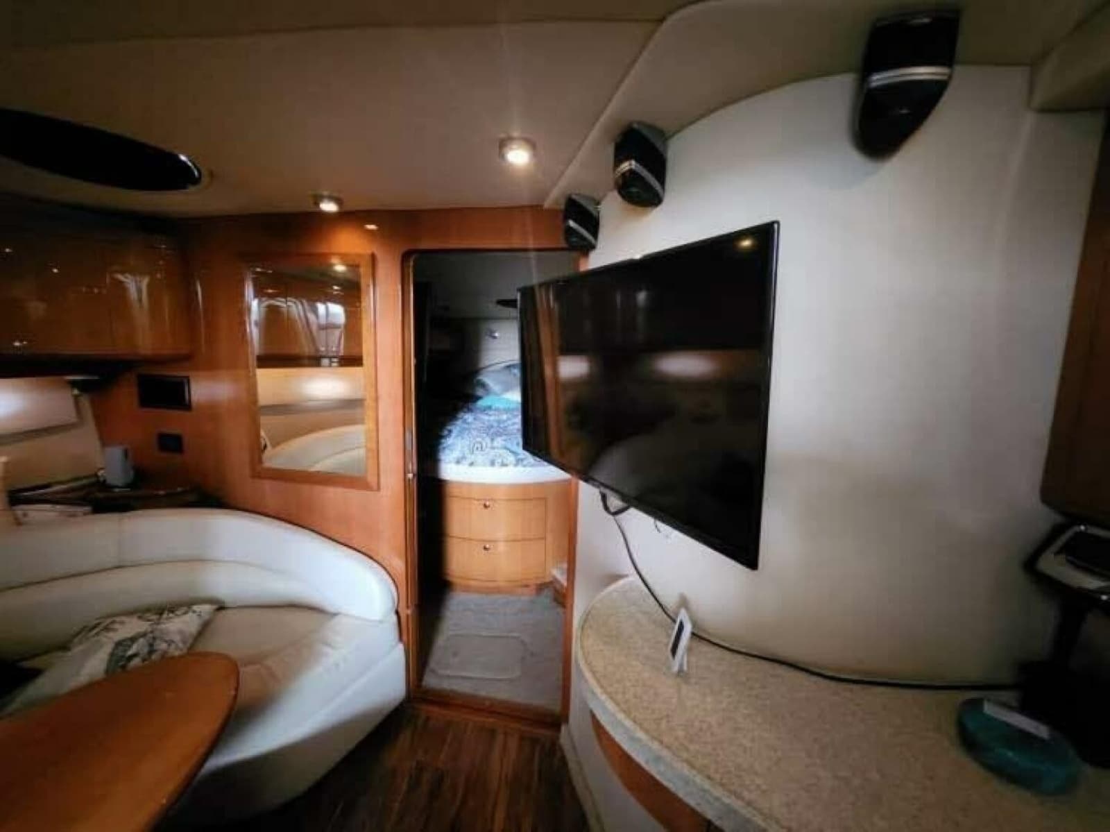 2007 Regal Commodore 4460 - Photo 9