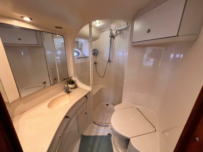 2004 Sea Ray 480 Sedan Bridge