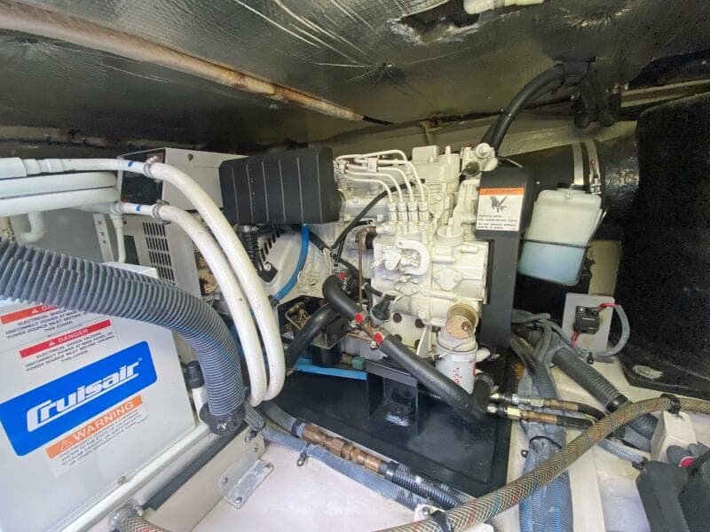 2004 Sea Ray 480 Sedan Bridge