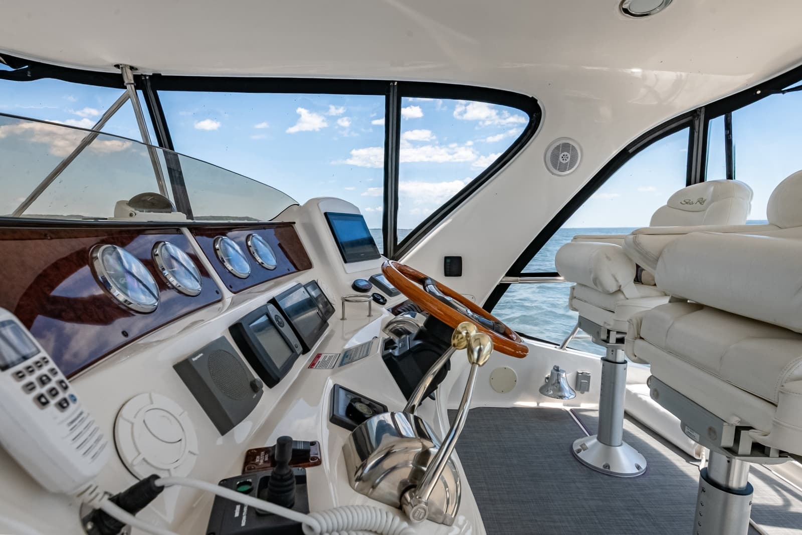 2004 Sea Ray 480 Sedan Bridge - Photo 47