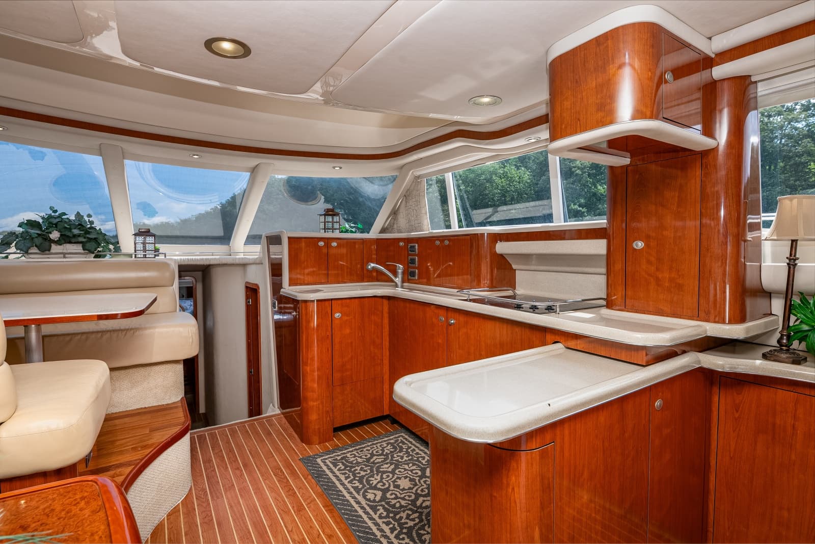 2004 Sea Ray 480 Sedan Bridge - Photo 24
