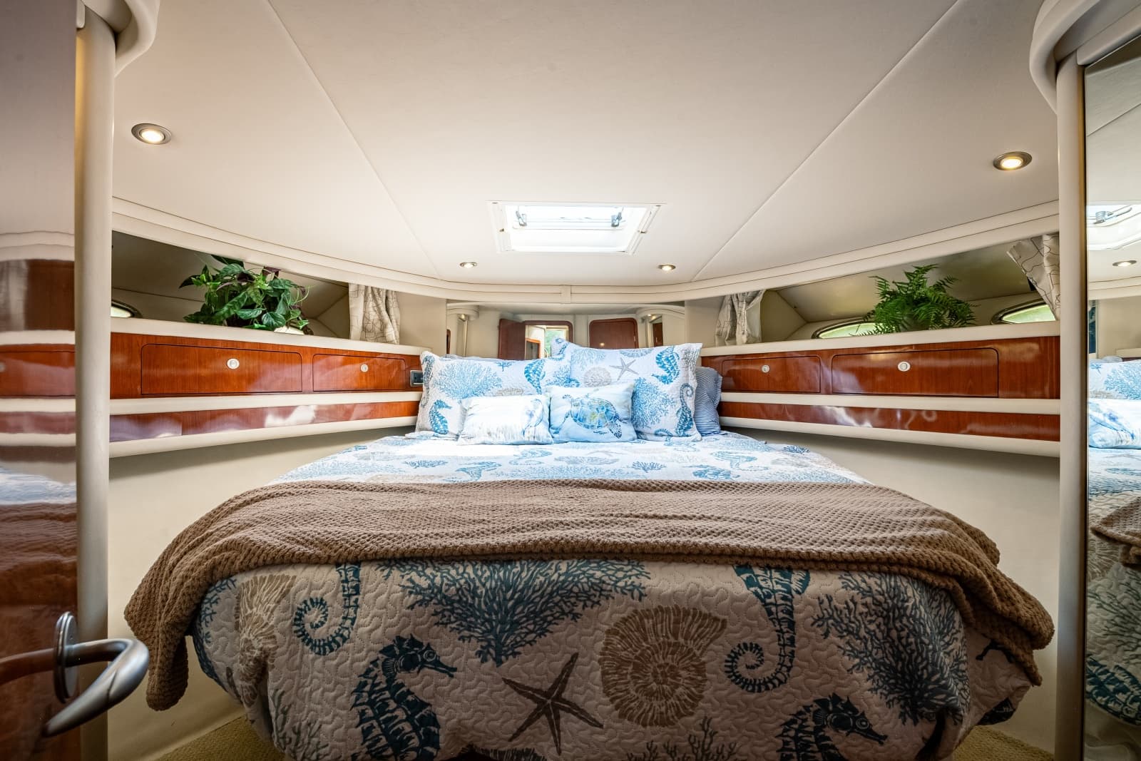 2004 Sea Ray 480 Sedan Bridge - Photo 33