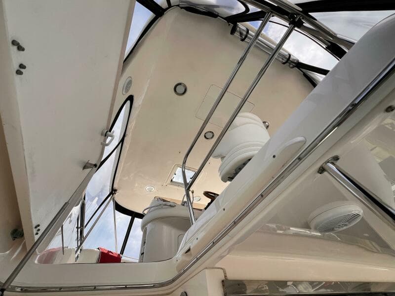 2004 Sea Ray 480 Sedan Bridge