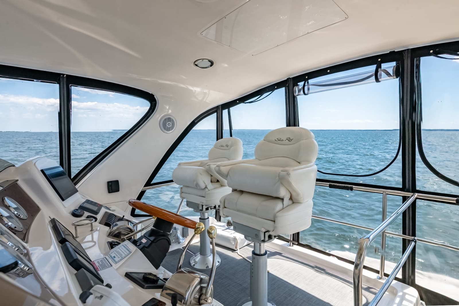 2004 Sea Ray 480 Sedan Bridge - Photo 46