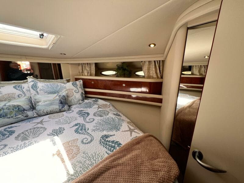 2004 Sea Ray 480 Sedan Bridge