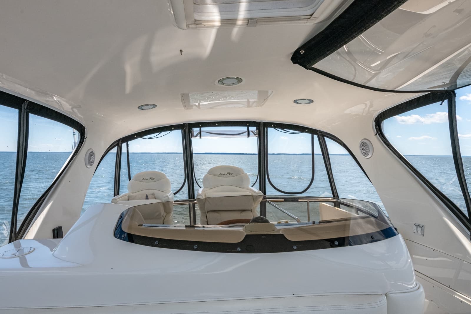 2004 Sea Ray 480 Sedan Bridge - Photo 44