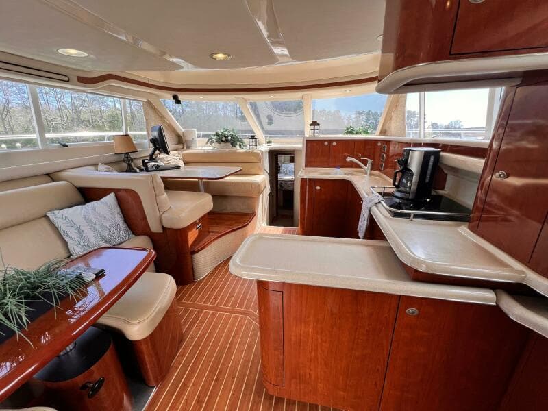 2004 Sea Ray 480 Sedan Bridge