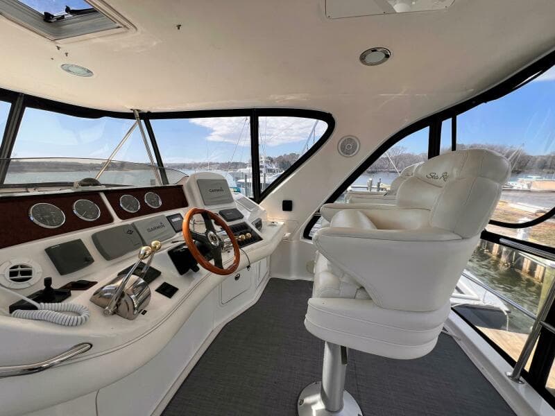 2004 Sea Ray 480 Sedan Bridge