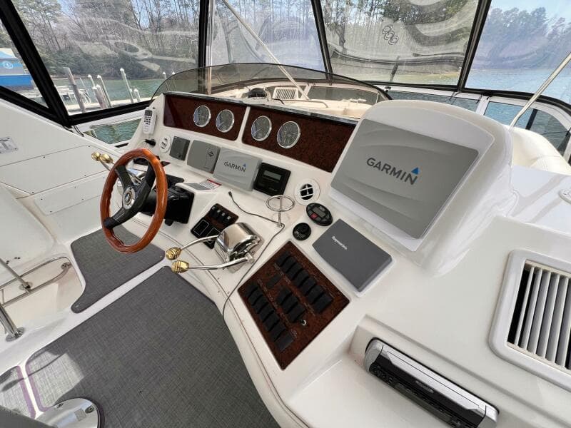 2004 Sea Ray 480 Sedan Bridge