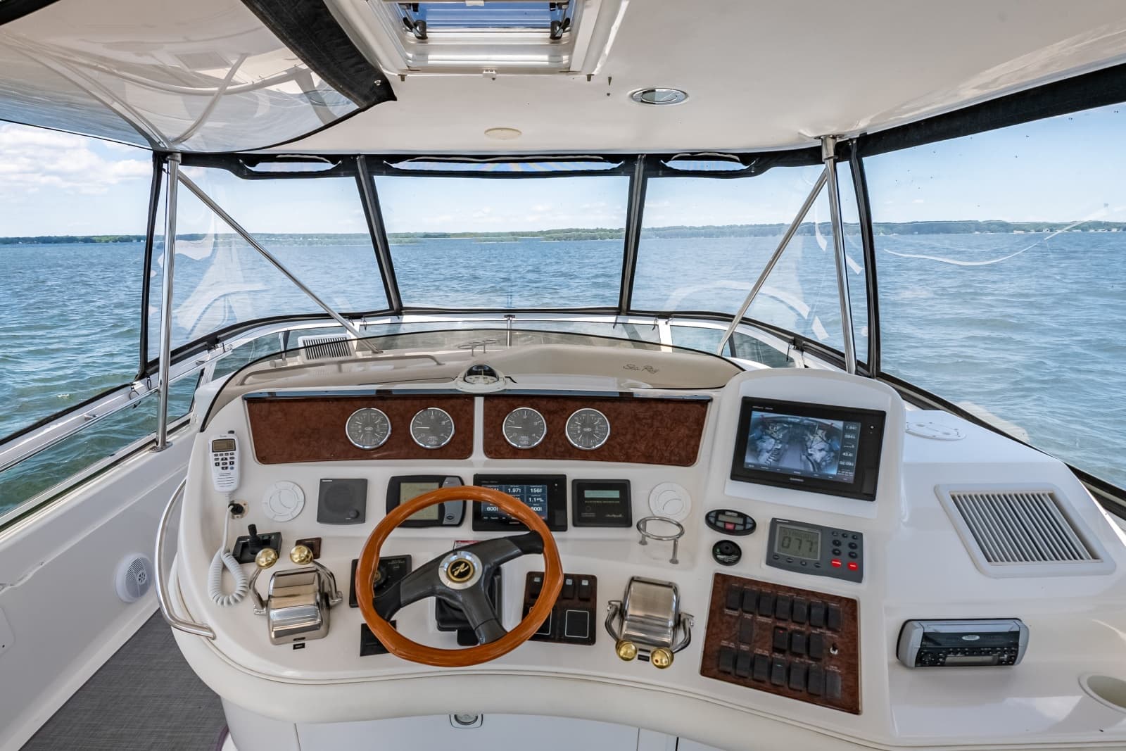 2004 Sea Ray 480 Sedan Bridge - Photo 42