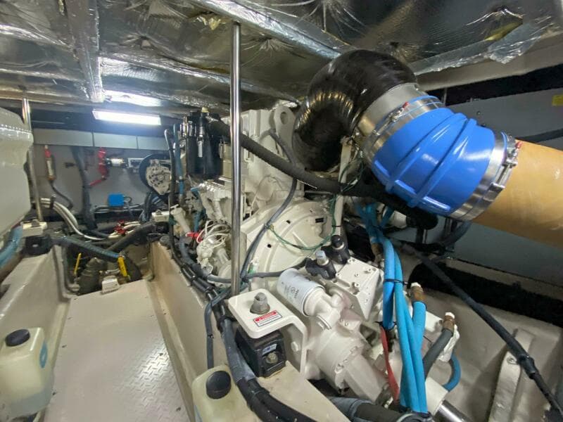 2004 Sea Ray 480 Sedan Bridge