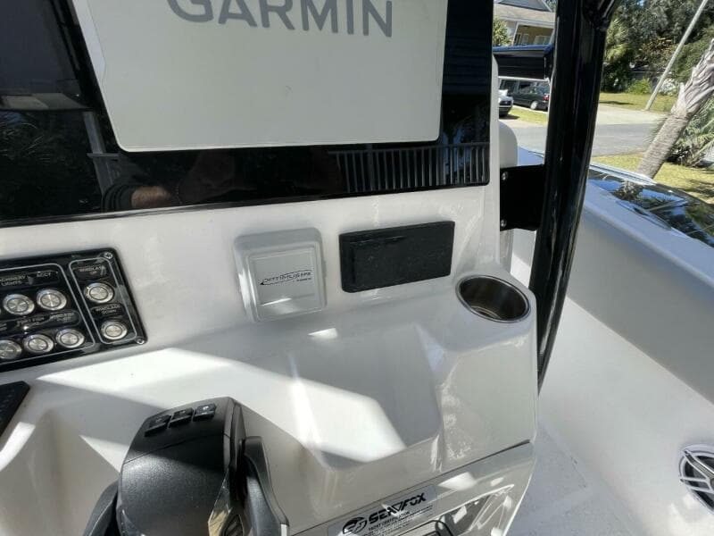 2024 Sea Fox 288 Commander