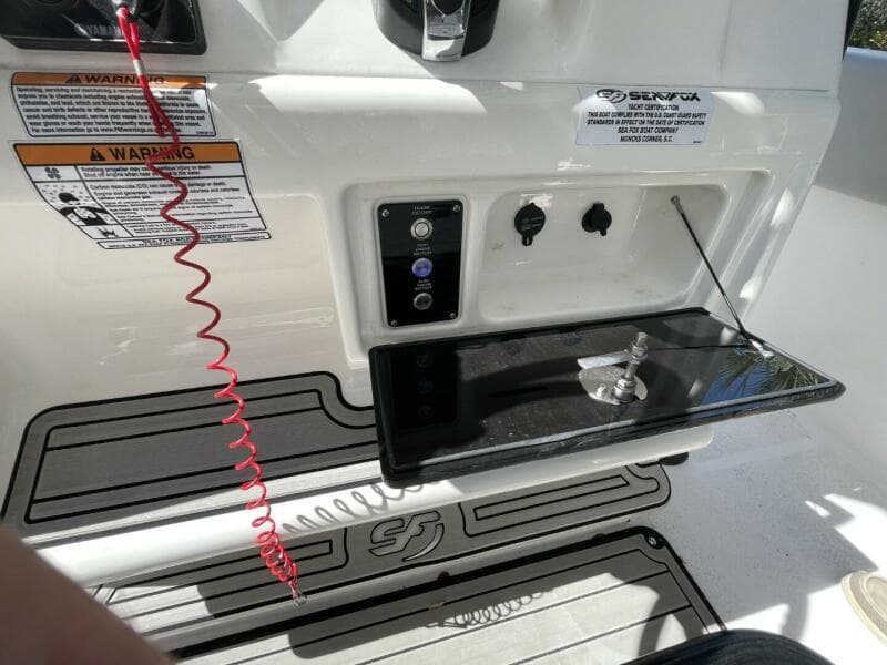 2024 Sea Fox 288 Commander