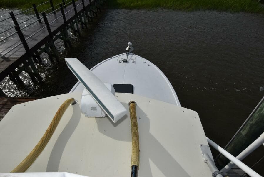 2001 Carolina Classic 28 Express Fisherman