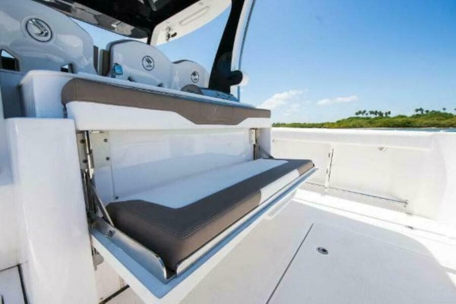 2025 Edgewater 370CC