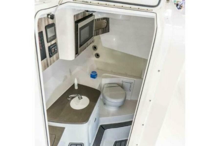 2025 Edgewater 280CX