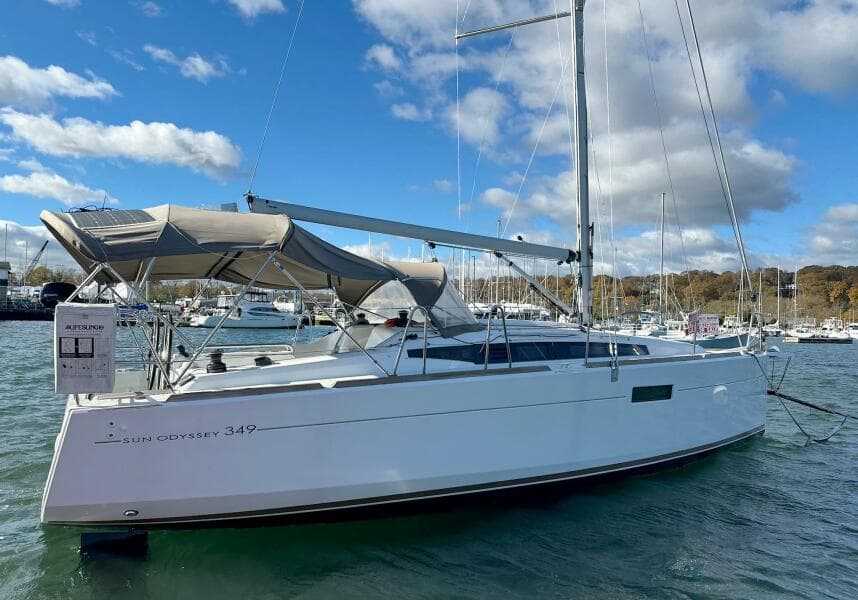 2019 Jeanneau Sun Odyssey 349