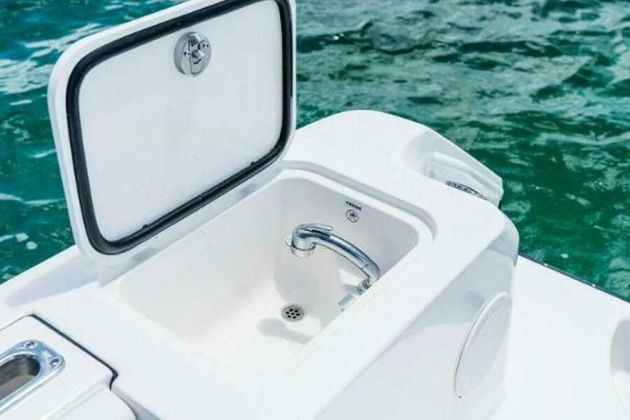 2025 Edgewater 325CC