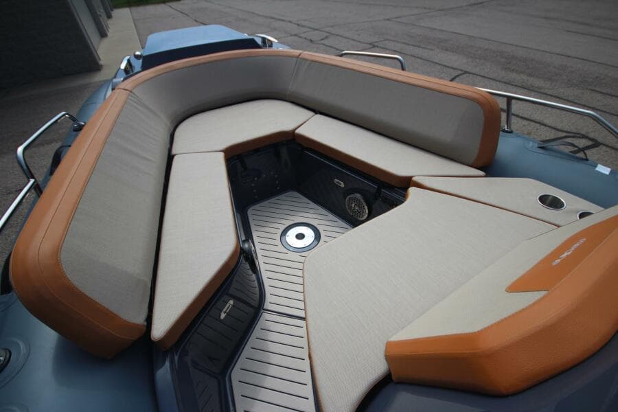 2024 Zodiac Medline 9 NEO