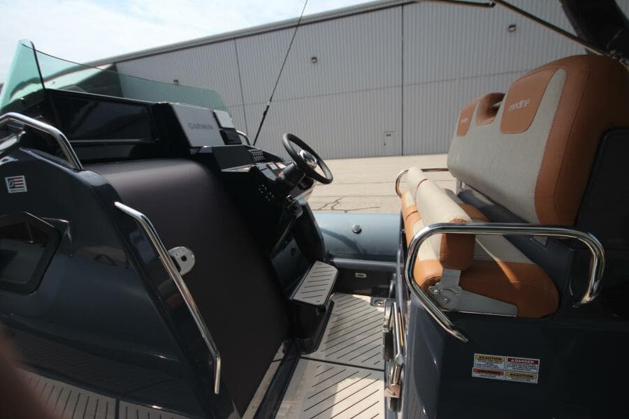 2024 Zodiac Medline 9 NEO