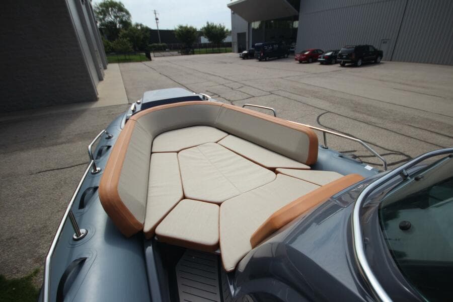 2024 Zodiac Medline 9 NEO