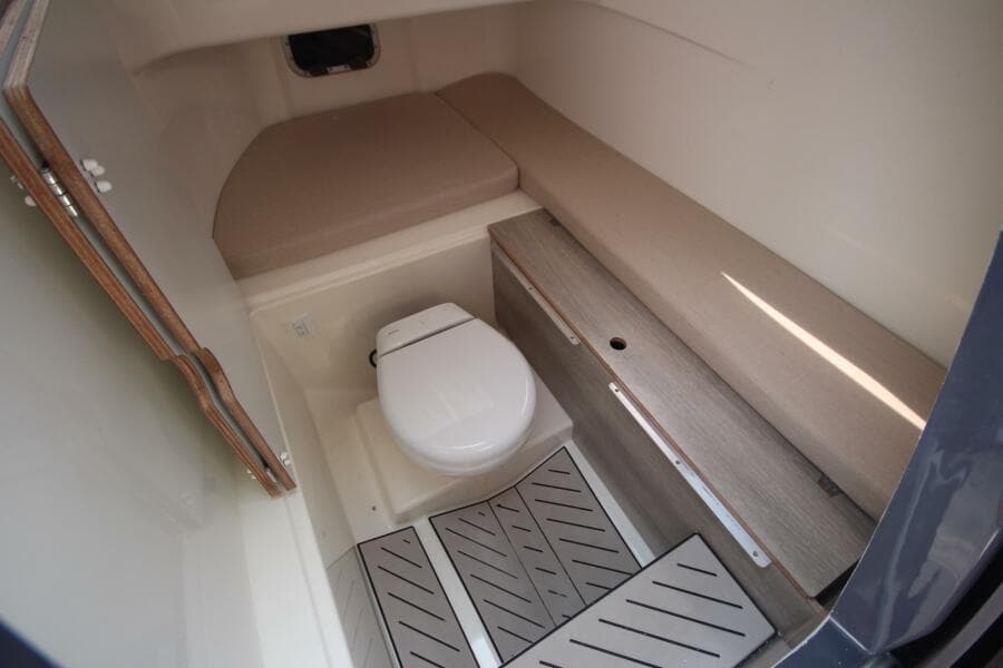 2024 Zodiac Medline 9 NEO