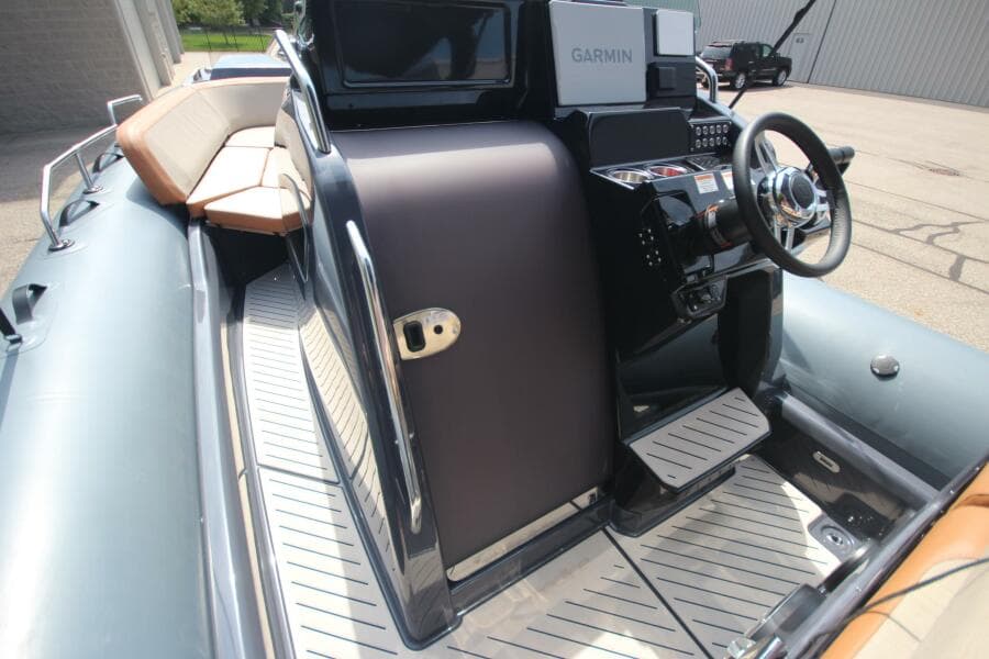 2024 Zodiac Medline 9 NEO