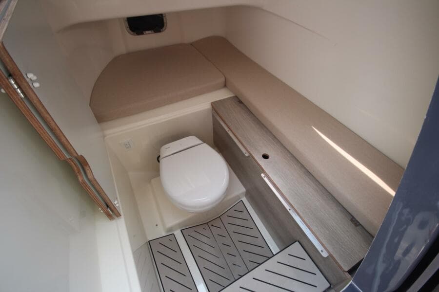 2024 Zodiac Medline 9 NEO