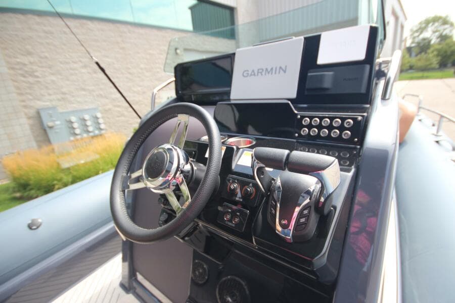 2024 Zodiac Medline 9 NEO