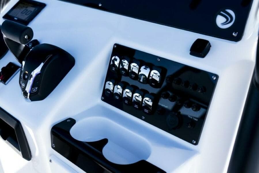 2025 Edgewater 208CC