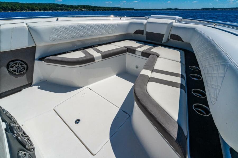 2019 Cigarette 41 GTR Reserve