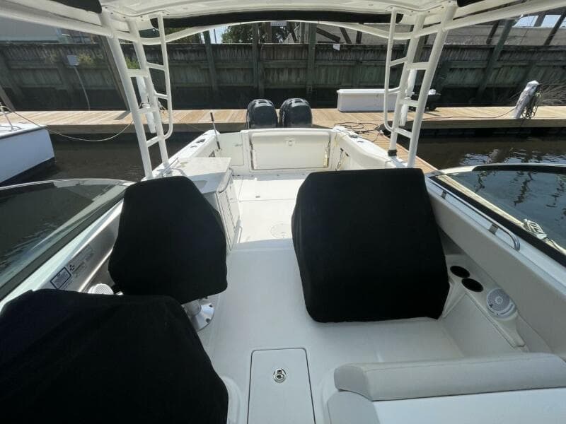 2016 Boston Whaler 270 Vantage
