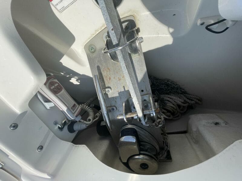 2016 Boston Whaler 270 Vantage