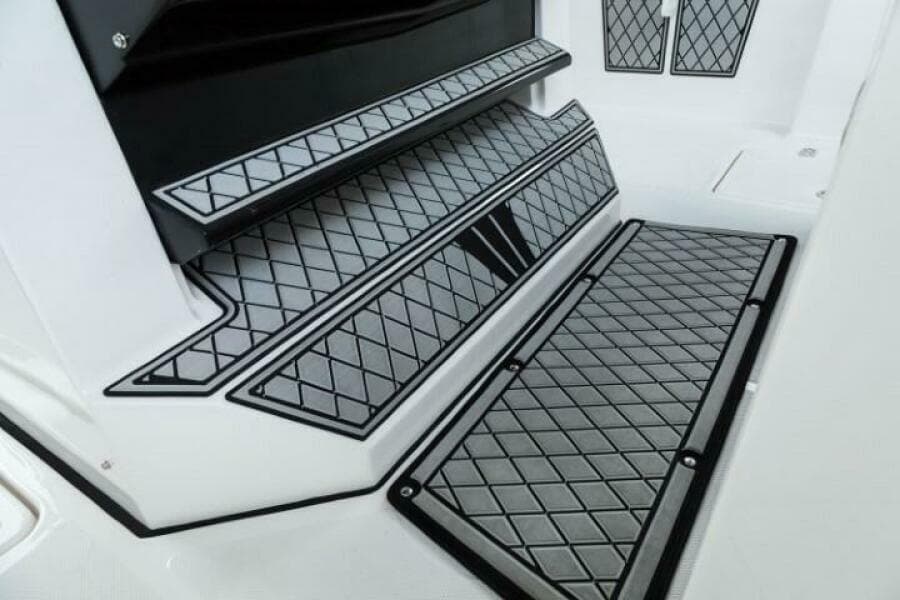 2025 Wellcraft 302 Fisherman