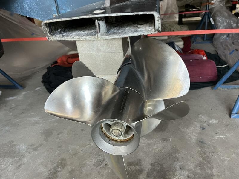 2005 Chris-Craft Corsair 28