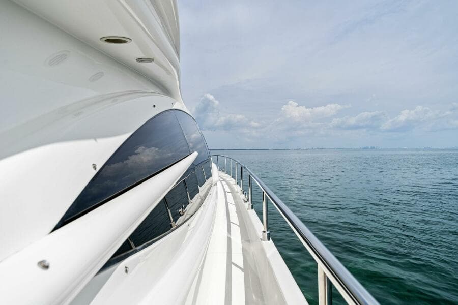 2013 Ferretti Yachts 620