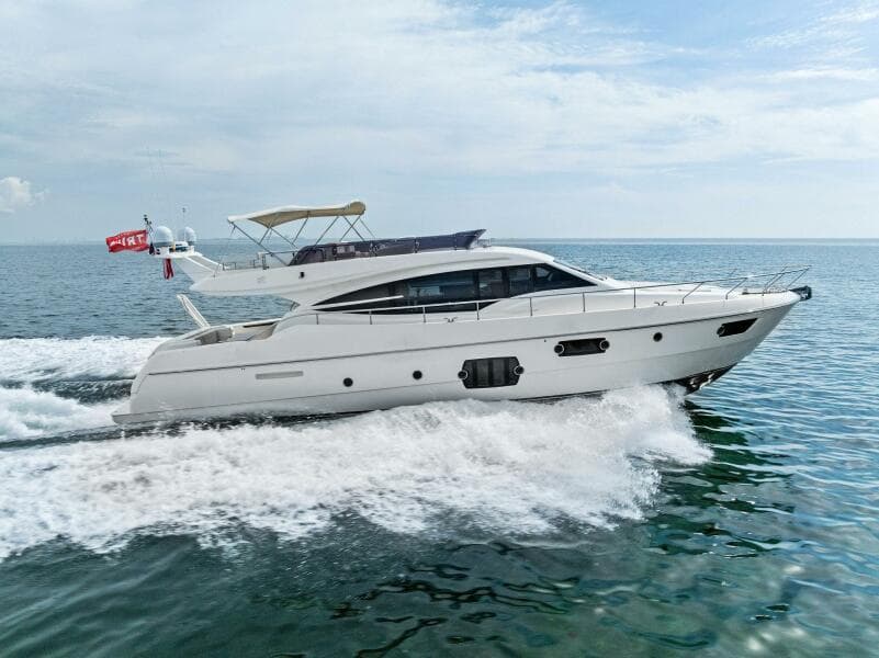 2013 Ferretti Yachts 620