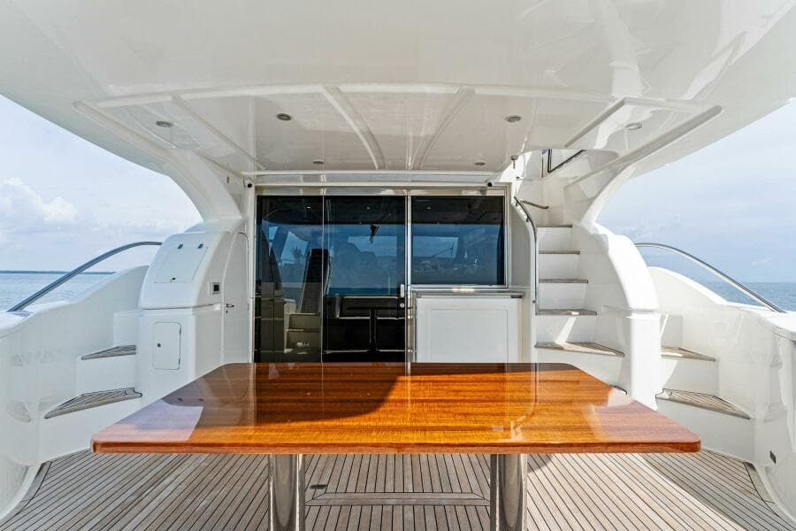 2013 Ferretti Yachts 620