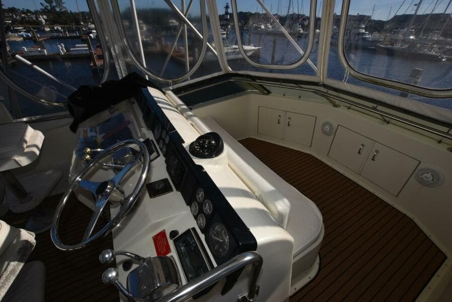 1988 Hatteras 48 Convertible