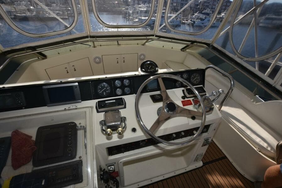 1988 Hatteras 48 Convertible