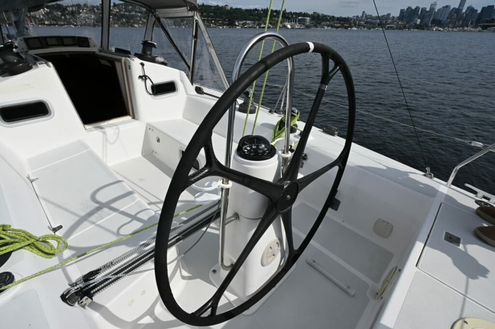 1998 J Boats J/120 - Photo 22