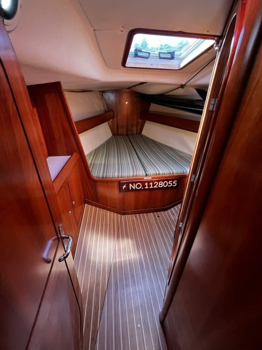 1998 J Boats J/120 - Photo 7