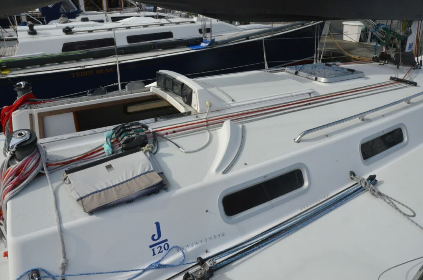 1998 J Boats J/120 - Photo 30